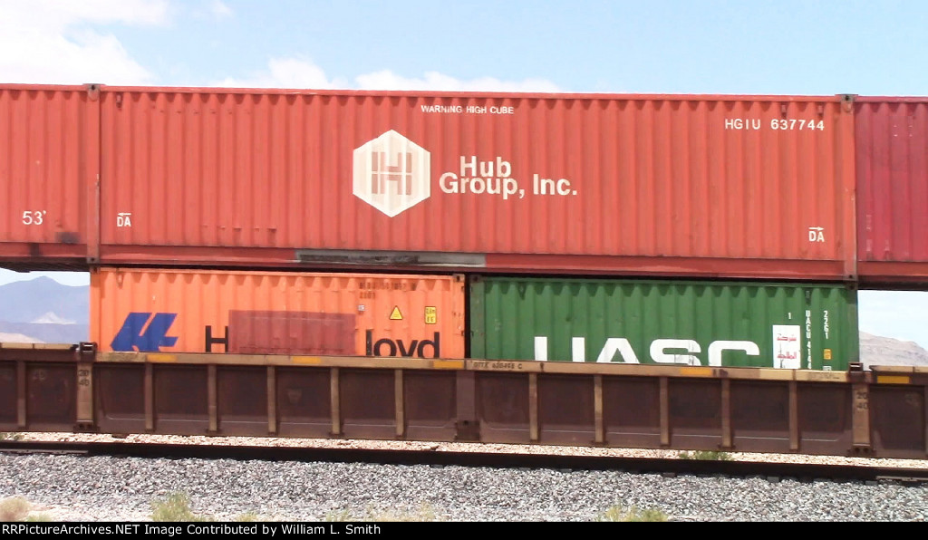 EB Priority Container Frt @ Erie  -25